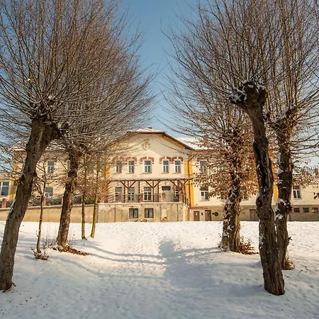 V Parku 3*