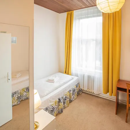 Pensjonat V Parku Cesky Sternberk