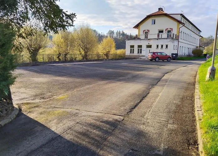 Pensjonat V Parku Cesky Sternberk