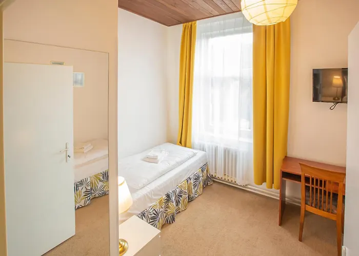 Pensjonat V Parku Cesky Sternberk